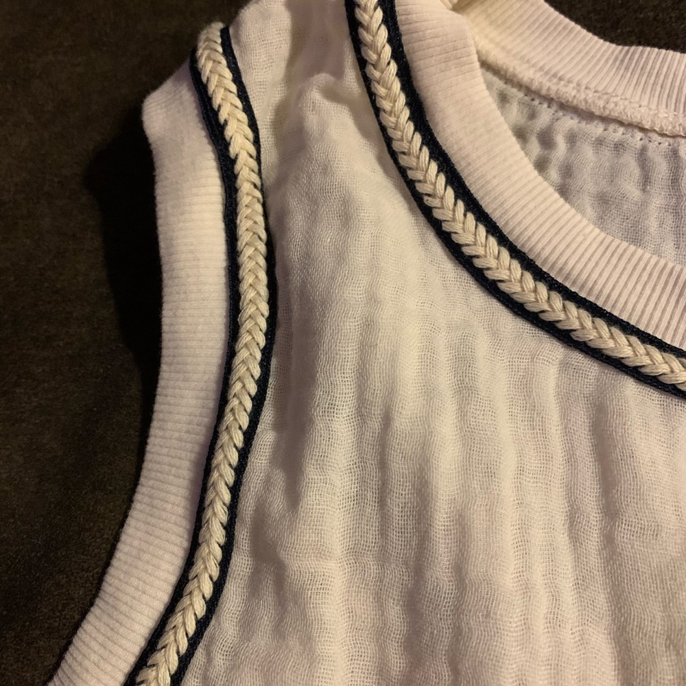 Michael Stars crew neck tank - Picture 2 of 2